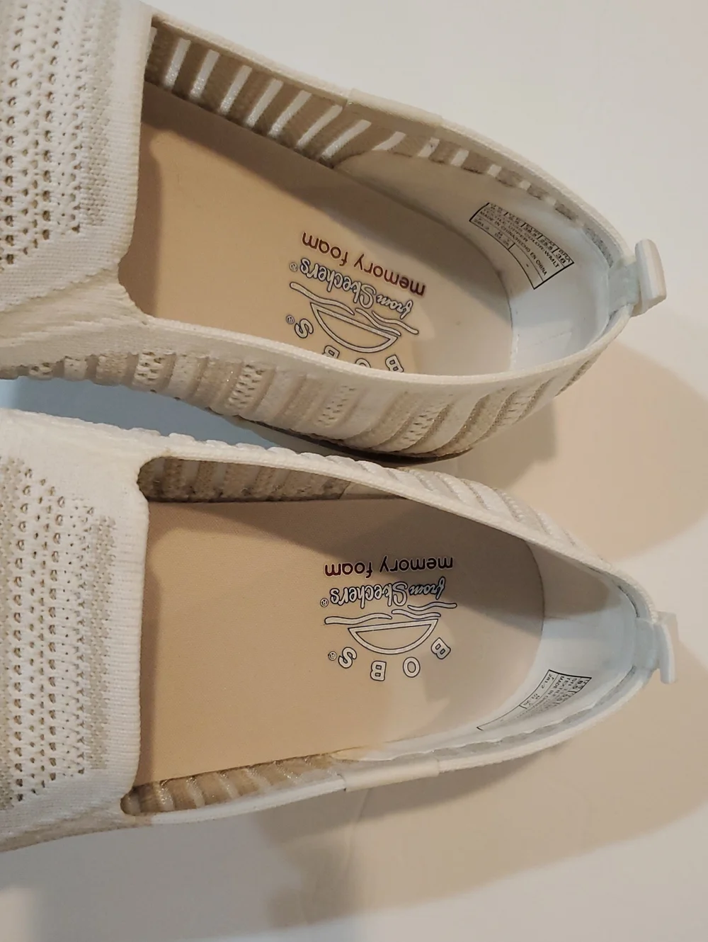 Skechers Bobs Flexpadrilles Size 8.5 Lo Slip On Sneakers White Tan